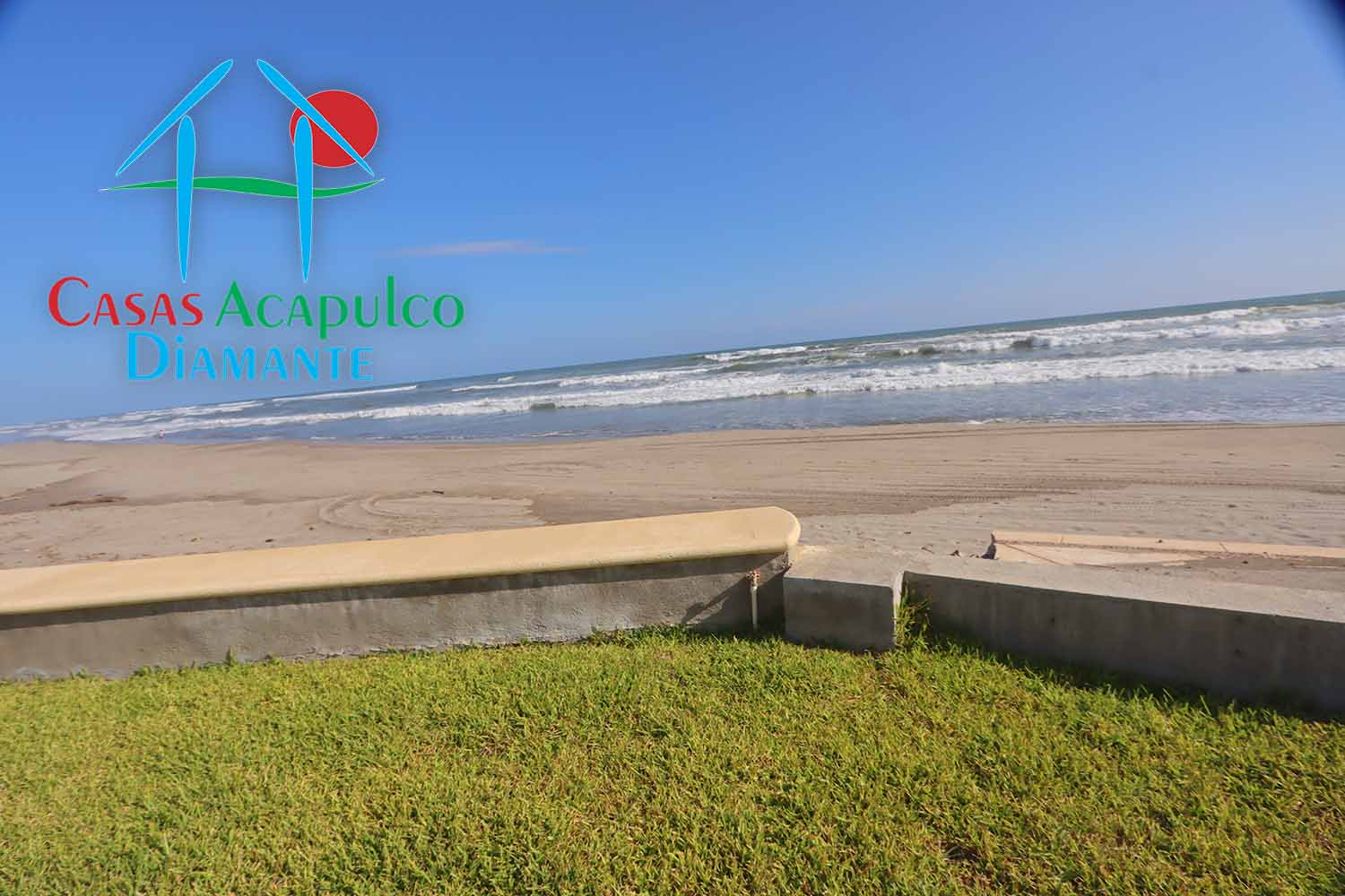 Tres Vidas Villa Universal - Jardines y playa 5